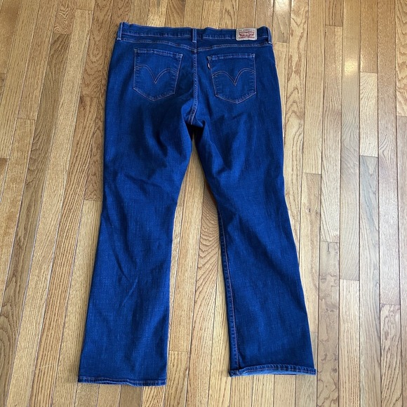 Levi's Women's Jeans Size 18 Classic Bootcut Stretch Dark Wash - Picture 2 of 10